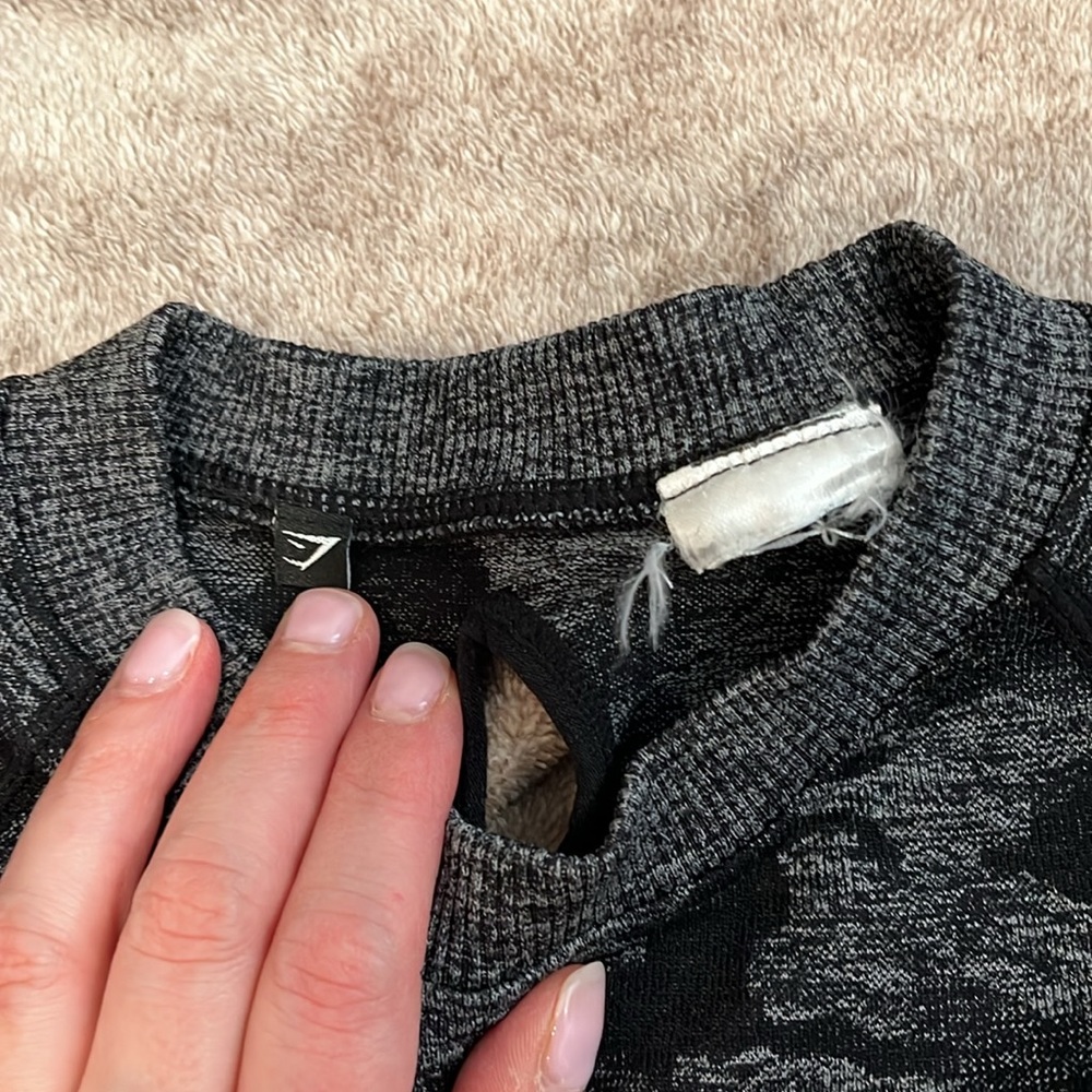 Gymshark top - Picture 4 of 4
